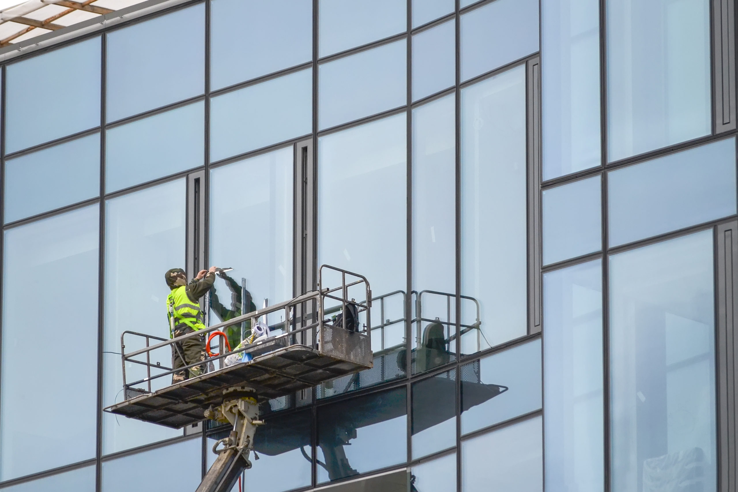 OSHA Requirements for Window Washing - Snugs Services